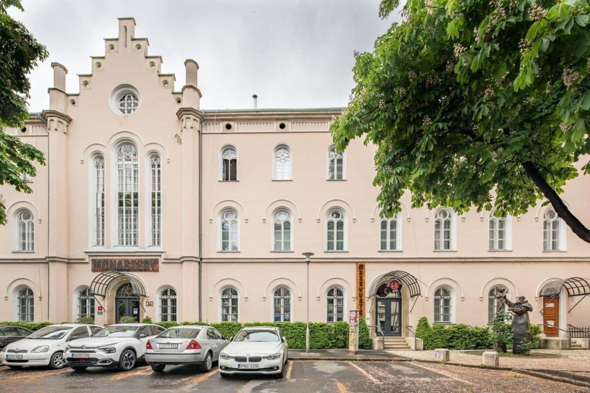 Castle View - New - Romantic Budapest Extérieur photo